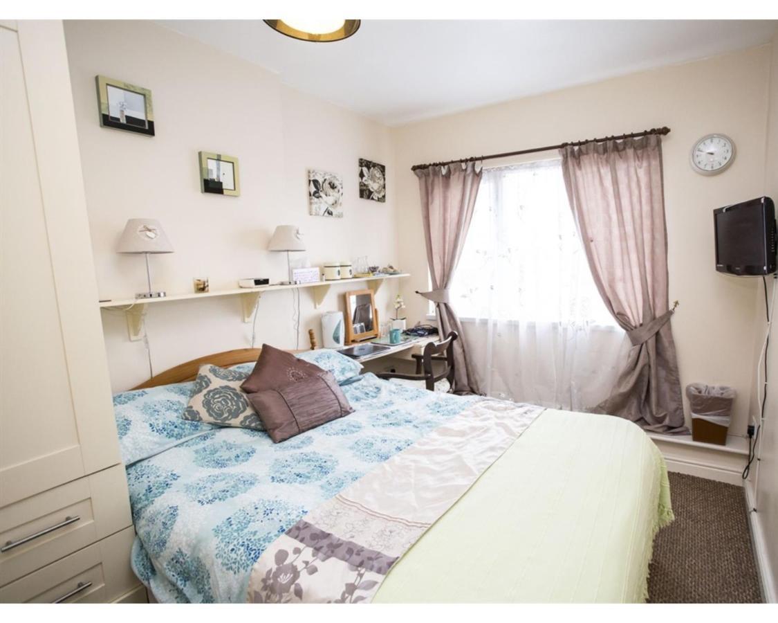 Parasol Weston Guest House 객실 사진