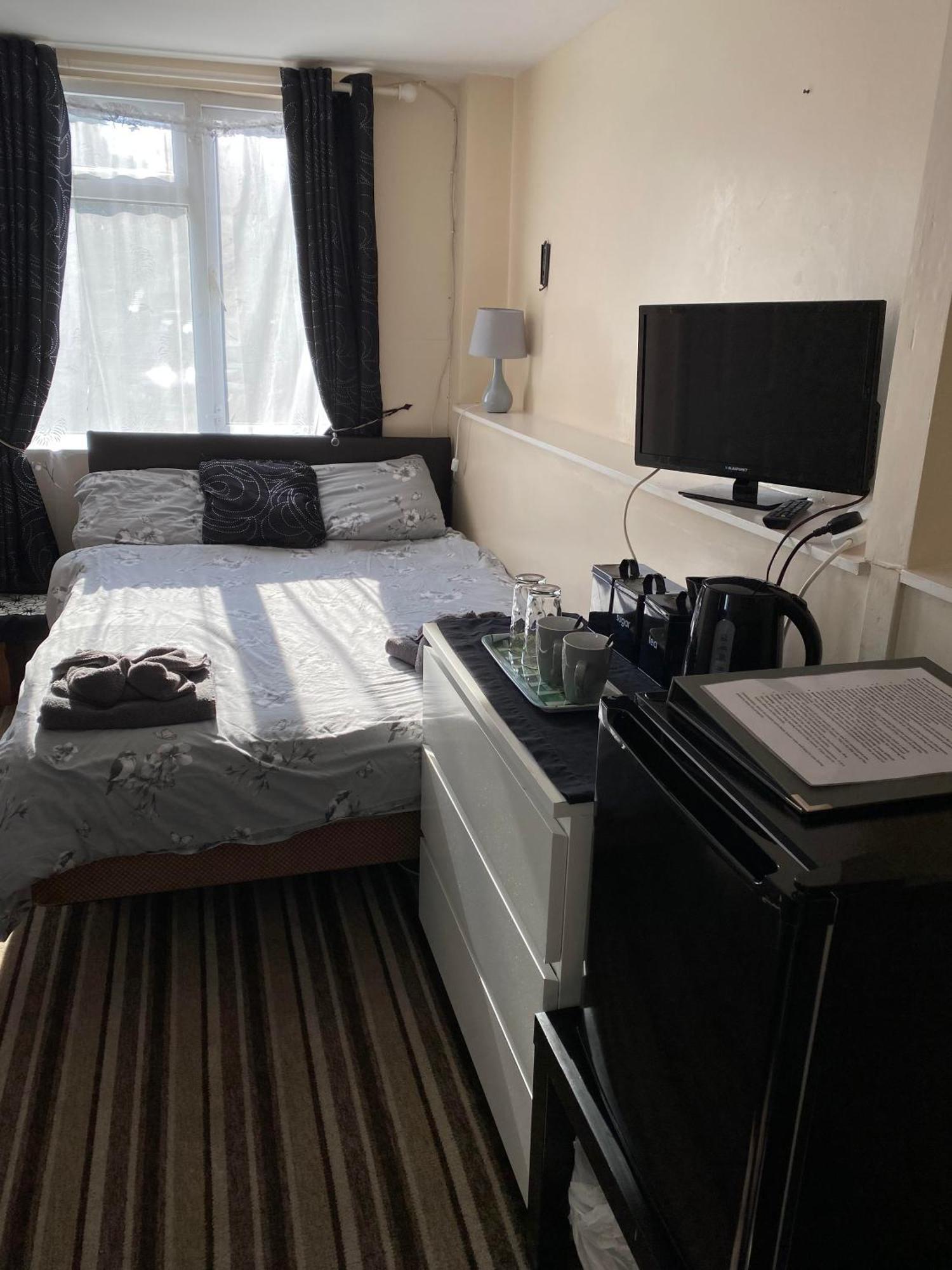 Parasol Weston Guest House 외부 사진