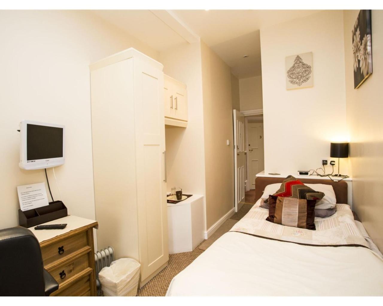 Parasol Weston Guest House 객실 사진