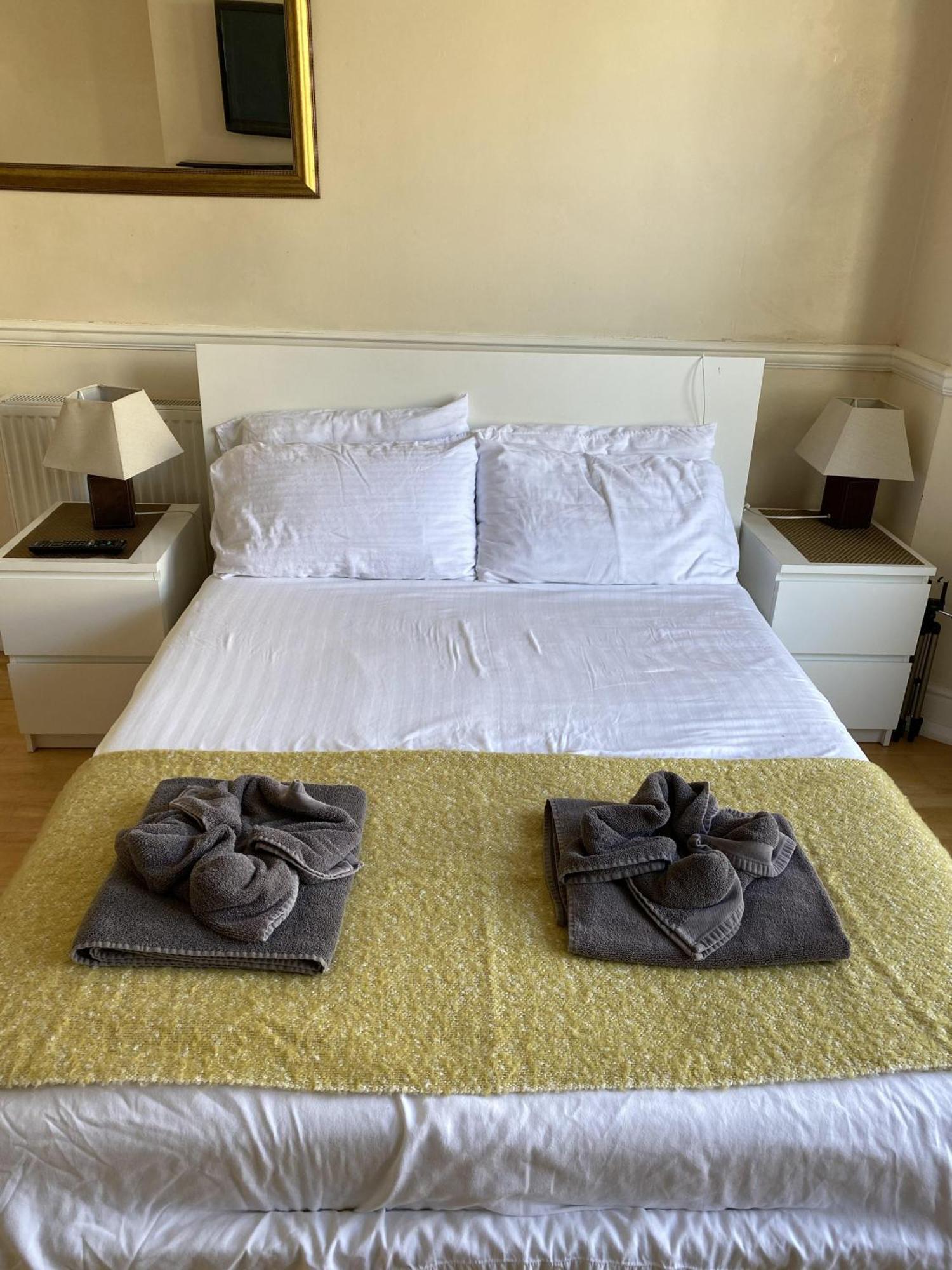 Parasol Weston Guest House 객실 사진