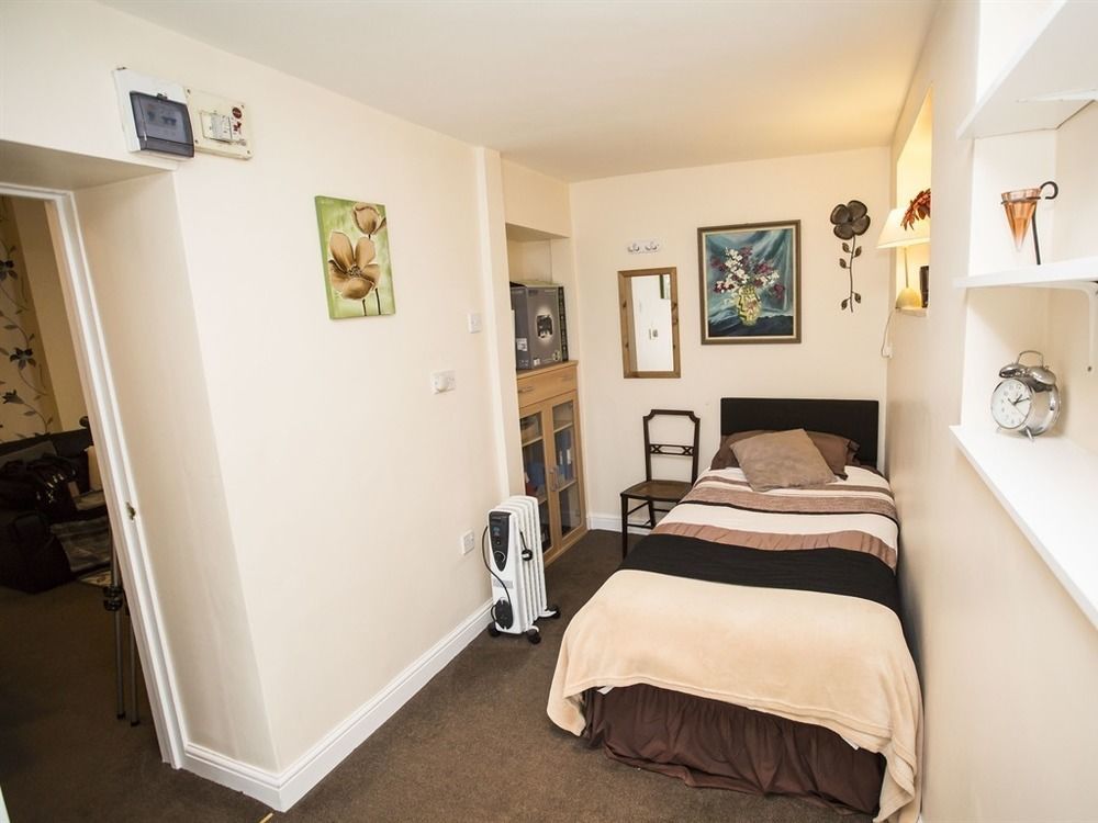 Parasol Weston Guest House 외부 사진