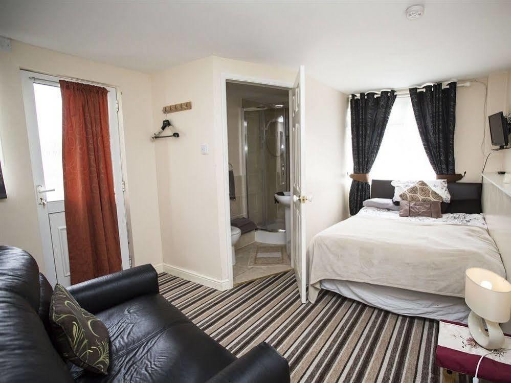 Parasol Weston Guest House 외부 사진